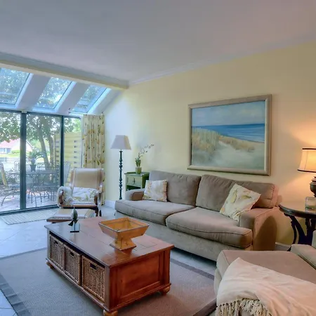 5067 Beachwalk